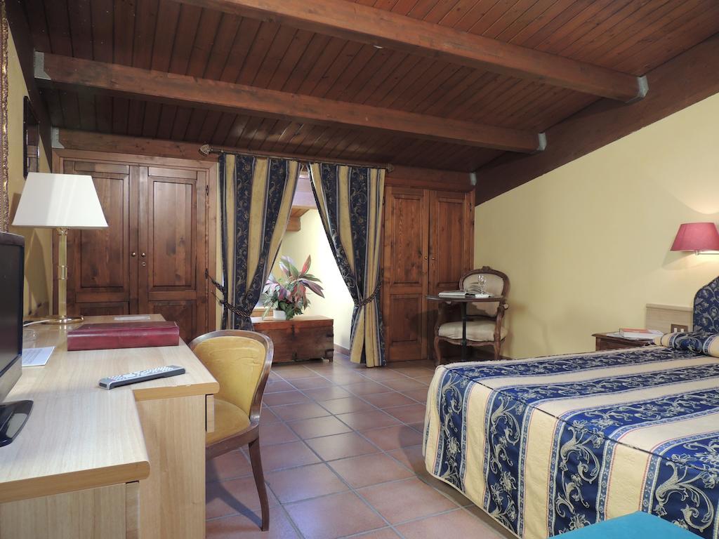 Country Relais I Due Laghi Villa Anguillara Sabazia Phòng bức ảnh