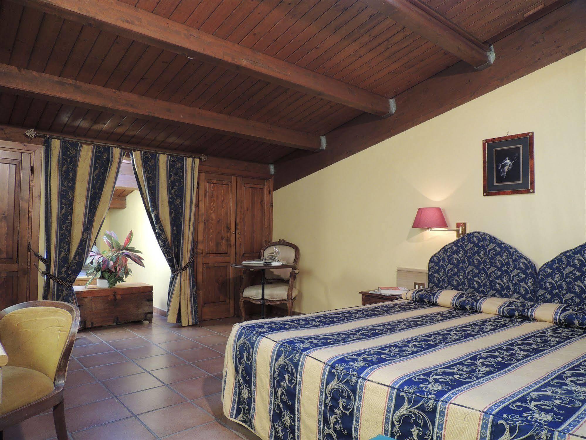 Country Relais I Due Laghi Villa Anguillara Sabazia Ngoại thất bức ảnh